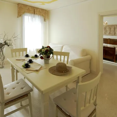 Barchessa Levi Morenos فندق مبيت وإفطار *